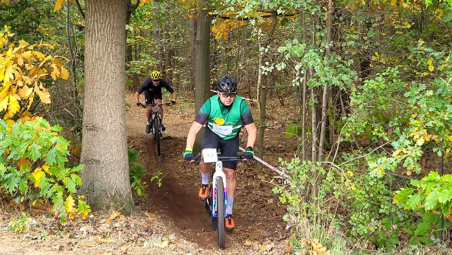 charity biking club 51 geel2